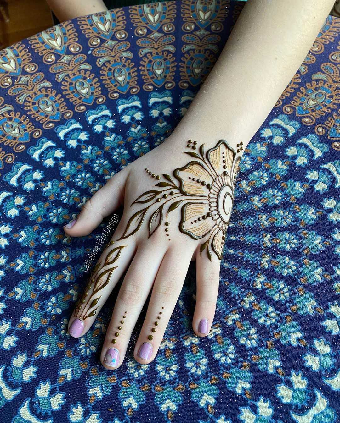 Left Hand Flower Mehndi Design